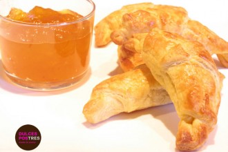 Receta de Croissant con confitura de naranja