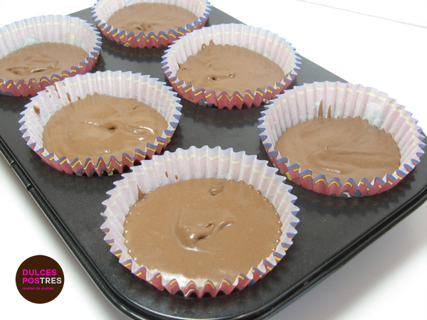 Capsulas de muffins de chocolate con mms 