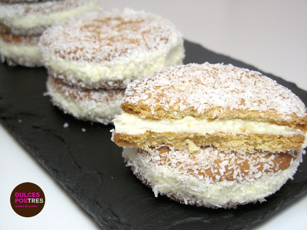 Rceta de galletas de coco rellenas de mantequilla